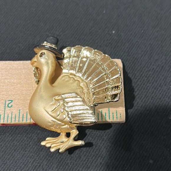 Vintage Turkey Brooch. Thanksgiving Turkey - Picture 10 of 13